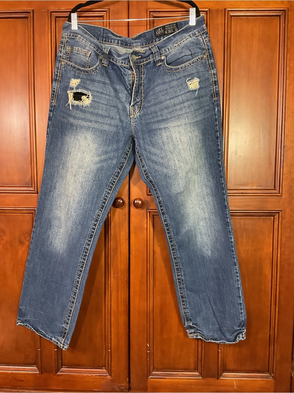 TK Axel Men’s Denim Jeans Size 38 X 32 Relaxed Straight Distressed Lknw As Pictu